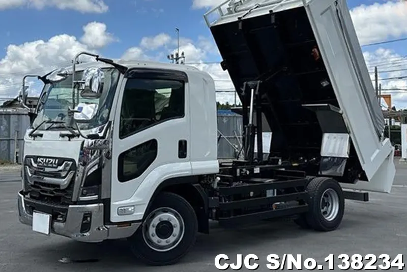 Isuzu / Forward 2025