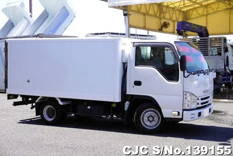 Isuzu / Elf 2015